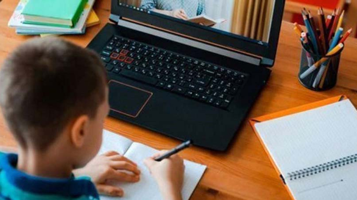 Laptop - Vì sao là lựa chọn tối ưu cho trẻ học online?