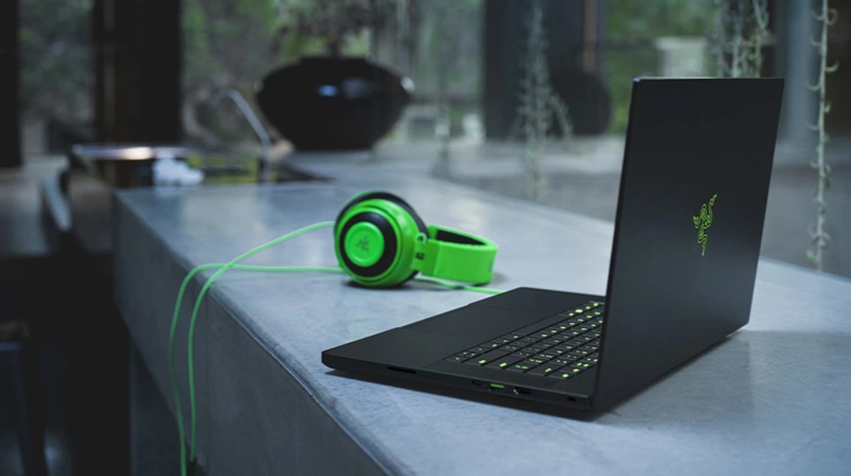 Razer Blade phiên bản 14 inch mới: Vi xử lý AMD Ryzen 5000 hiệu năng cao, RTX 3000 phiên bản “Max-Q”