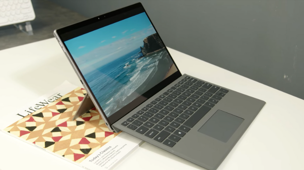 Dell Latitude 7320 Detachable: Không phải Surface Pro nhưng vẫn rất “xịn”