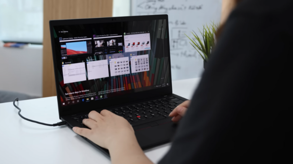 Đánh giá Lenovo ThinkPad X1 Carbon Gen 8: Cơ động nhẹ nhàng, vững vàng tầm giá