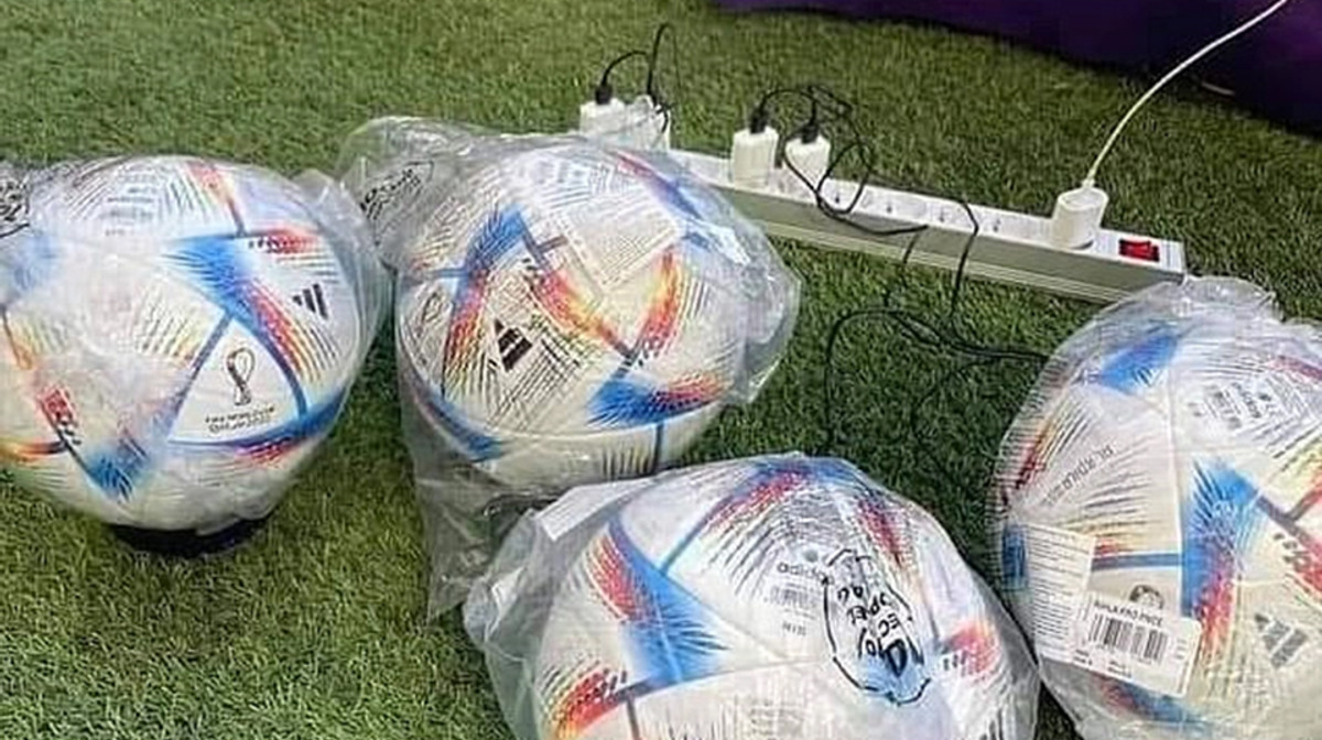 Bạn có biết: Tại sao trái bóng World Cup 2022 phải sạc đầy mới dùng được?