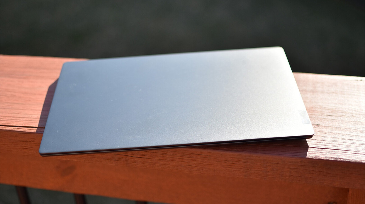 Lenovo IdeaPad 730s: Dòng sản phẩm Laptop vô cùng mỏng nhẹ trên thị trường