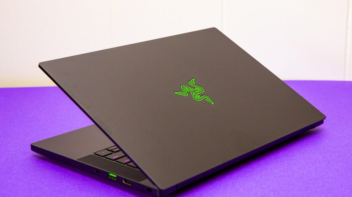 Đáng giá chi tiết dòng sản phẩm laptop gaming Razer Blade 14