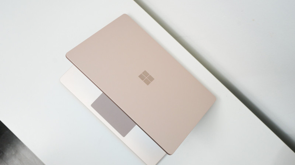Trên tay Surface Laptop Go 2020: Vẫn đủ tốt cho người dùng văn phòng hiện thời?
