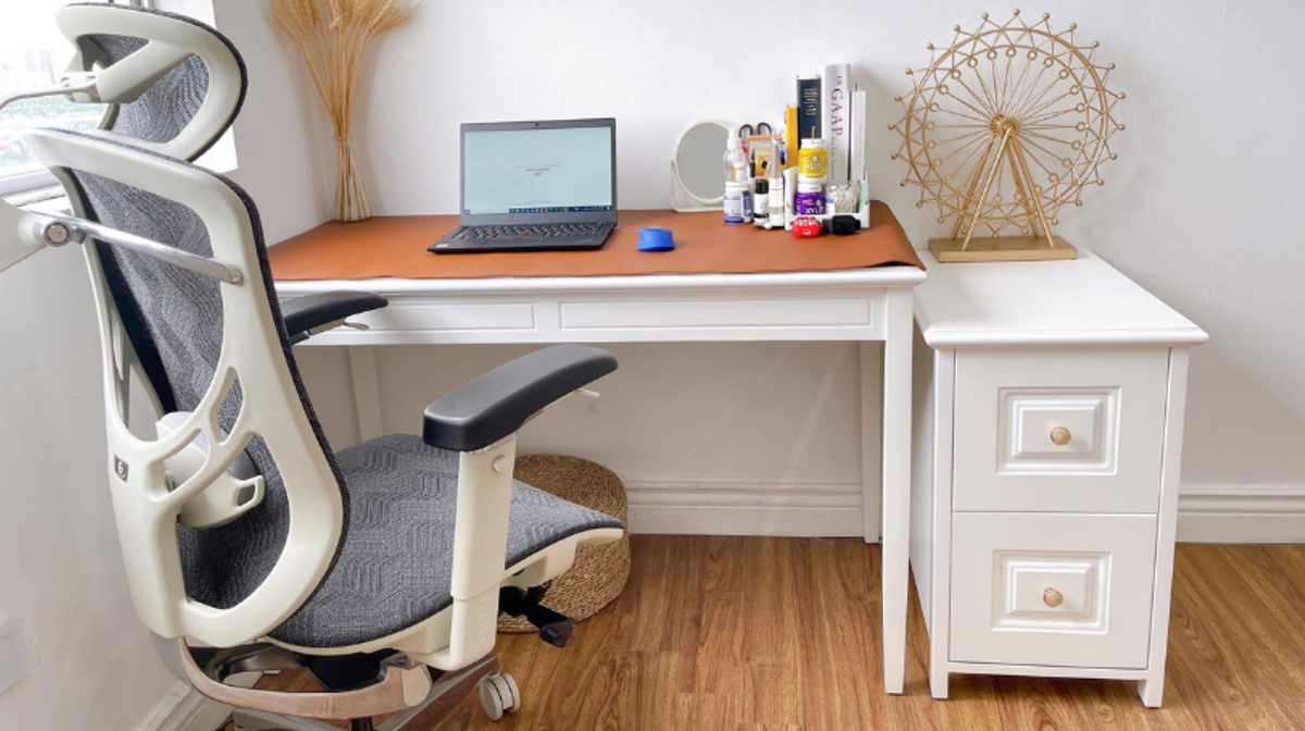 Ghế CTH GT Chair Ivino: Bệ tỳ tay 5D, cảm giác ngồi thoải mái