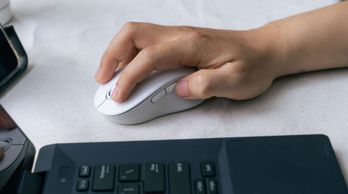 Review chuột Logitech SIGNATURE M650: Có đáng để mua?
