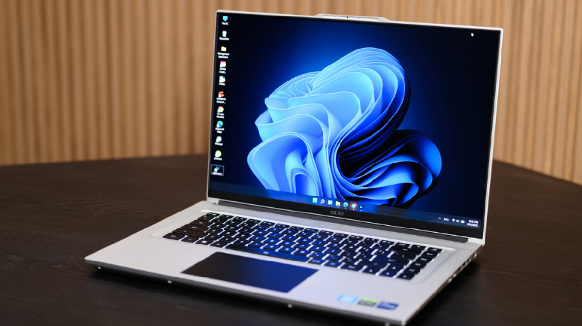 GIGABYTE AERO 16 XE (Intel Gen 12): Màn hình 4K, hiệu năng siêu đỉnh