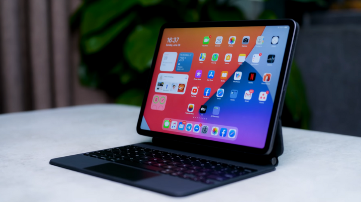 Bàn phím Apple Magic cho iPad Pro 12.9: Nâng cao hiệu suất công việc, mang đậm dấu ấn thời đại