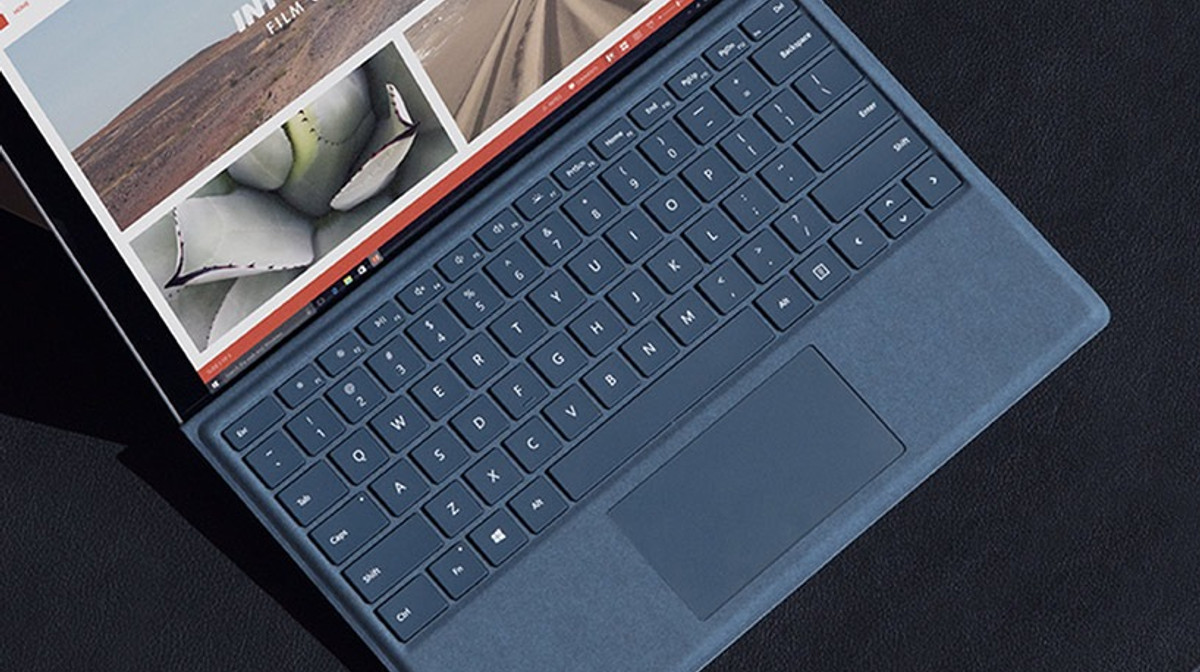 Hướng dẫn vệ sinh bàn phím Alcantara Surface laptop đúng cách