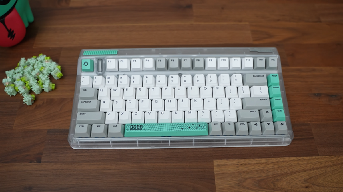 Bàn phím cơ IQUNIX OG80 Wormhole: Cảm giác gõ tốt - tạo nên điểm nhấn
