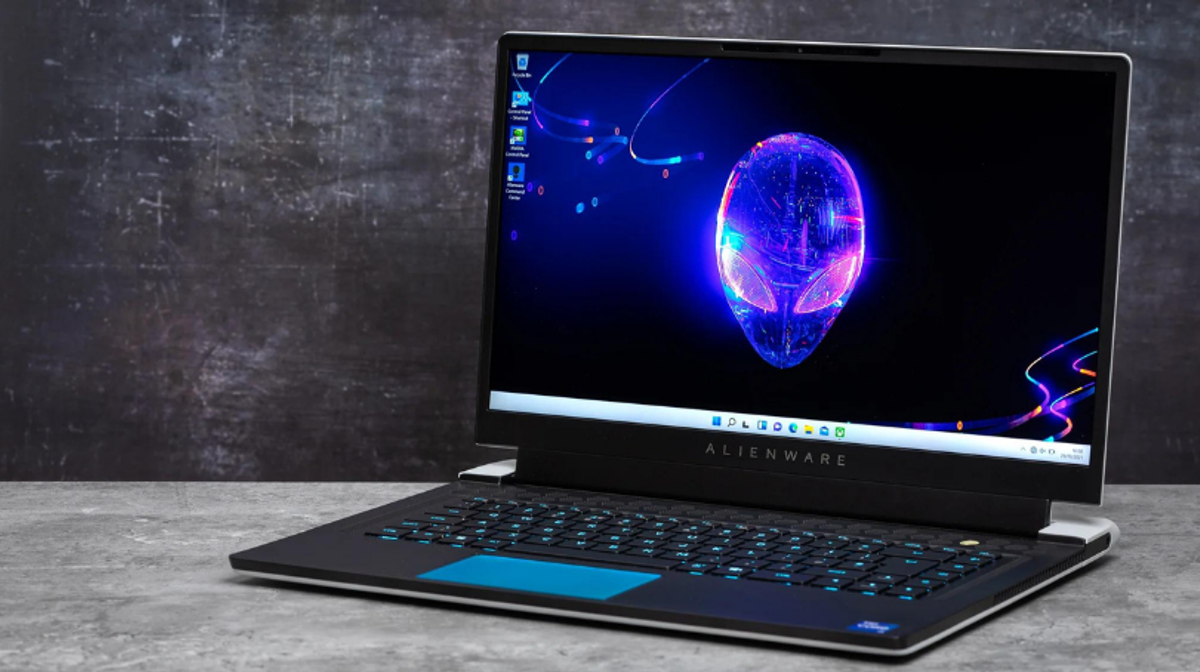 Dell Alienware X15 R1: Sức mạnh "siêu phàm" - xứng danh “chiến hạm”