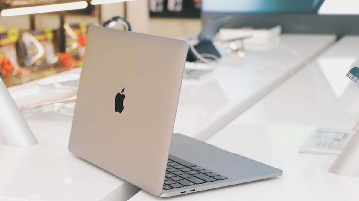 Ai là người nên mua MacBook Pro M2?