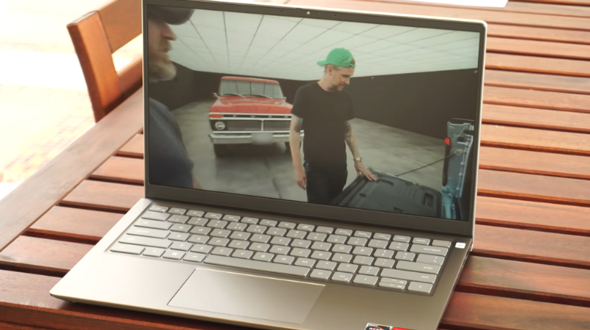 Dell Inspiron 14 5415: Thiết kế gọn nhẹ hiện đại, tốc độ xử lý nhanh chóng