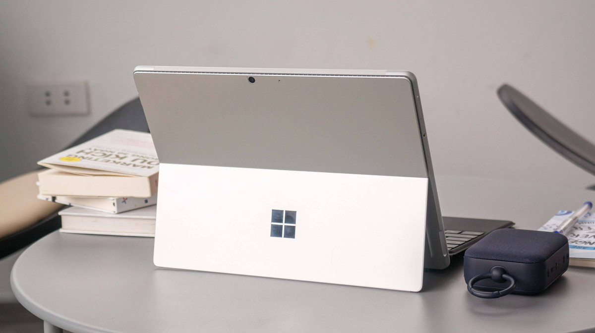So sánh Surface Pro 9 với Surface Pro 8: Laptop 2 trong 1 hoàn hảo cho người làm văn phòng hiện đại