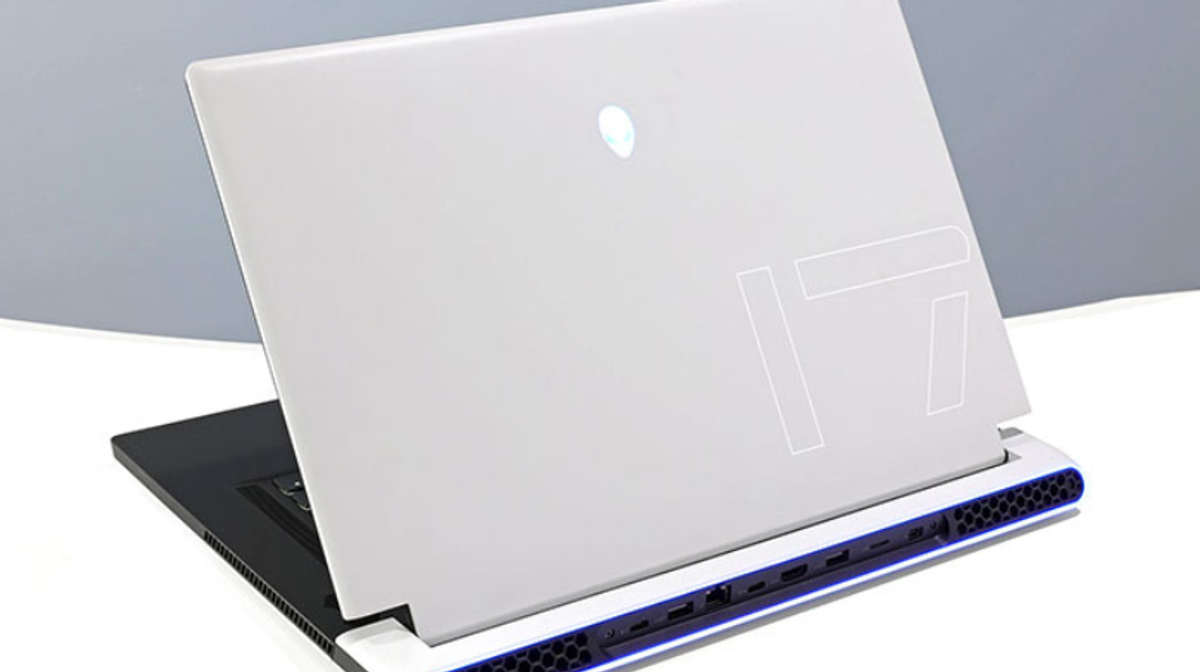 Dell Alienware X17 R2: Hiệu năng ao ước, “sải bước” đỉnh cao
