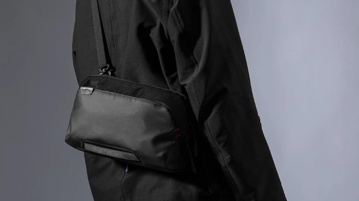Túi đeo chéo Tomtoc G-Sling bag Nintendo Switch: Thiết kế thông minh, hoàn thiện cao cấp