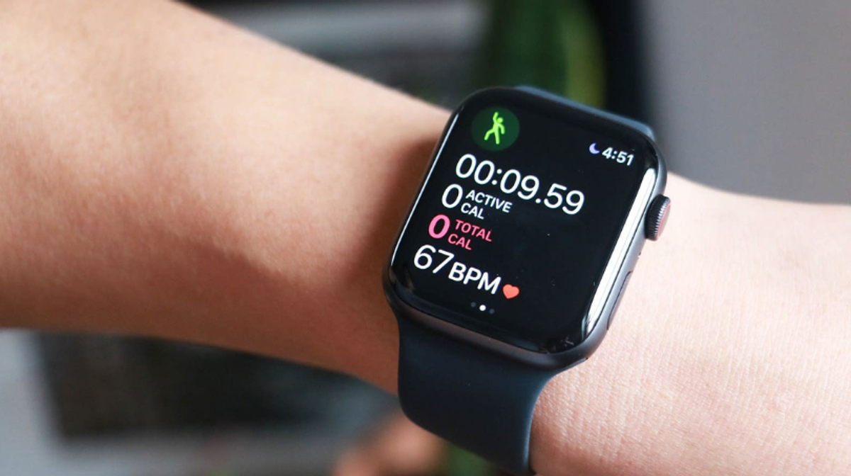 Apple Watch SE: Thiết kế tân thời, “một trời” công nghệ