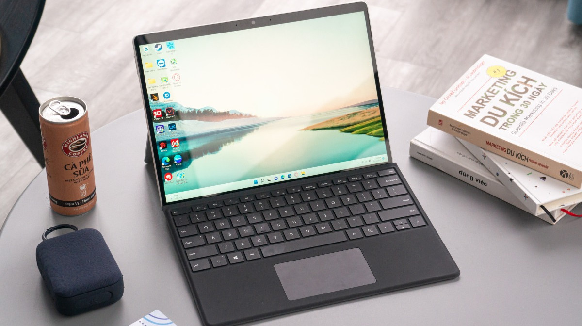 Microsoft cam kết hỗ trợ cập nhật phần mềm trên Surface ít nhất 6 năm