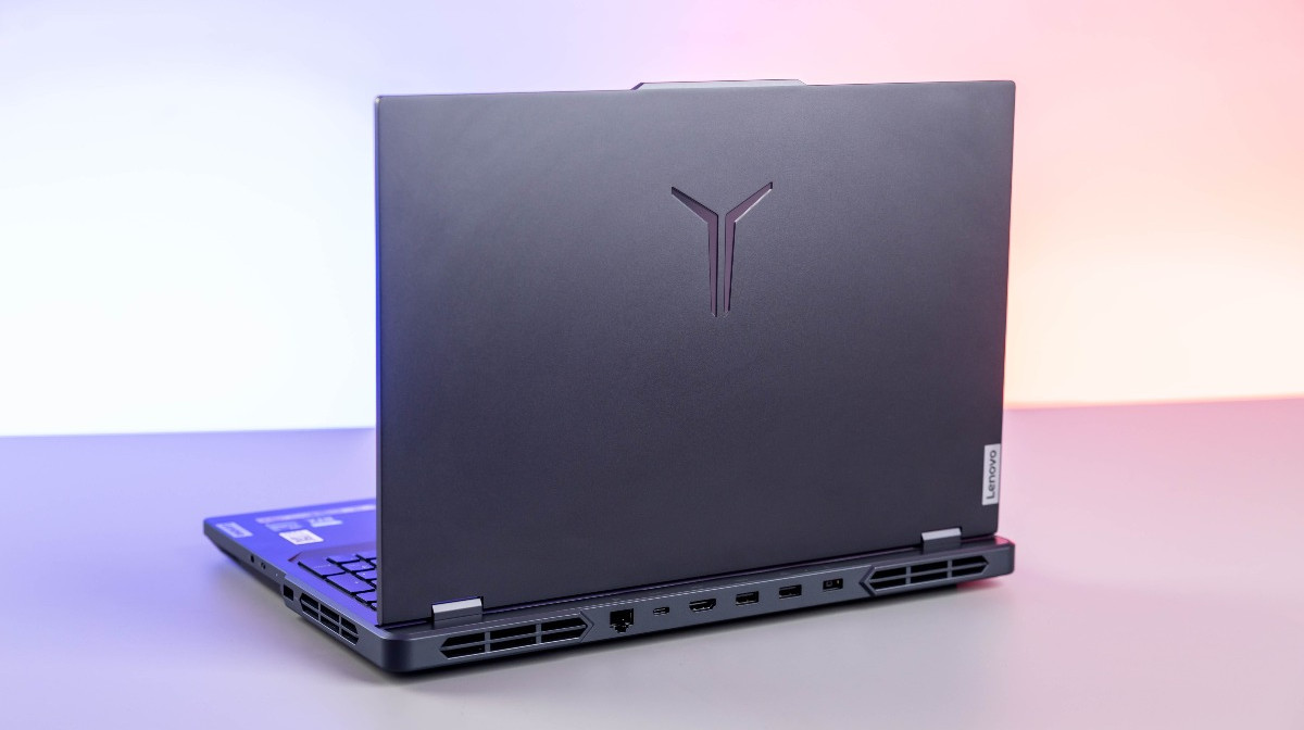 Lenovo ra mắt laptop gaming Legion R9000P 2023: "Quái vật hiệu năng" với Ryzen 7 HX và RTX 4000, giá từ 1.163 USD