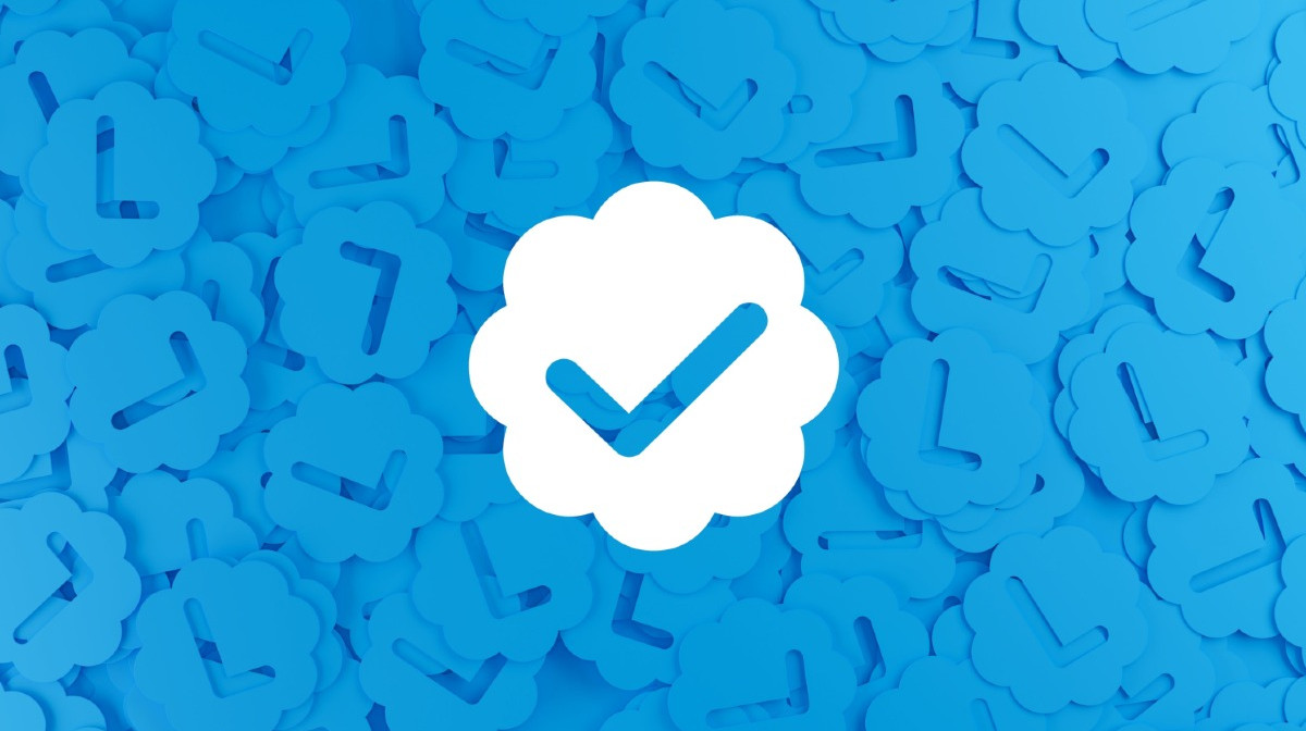 Twitter "quay xe", khôi phục tick Xanh cho hàng loạt tài khoản dù không nhận được tiền