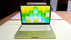 MacBook Neo $599: "Bình Cũ Rượu Mới" Và Nghệ Thuật Phân Cấp Của Apple