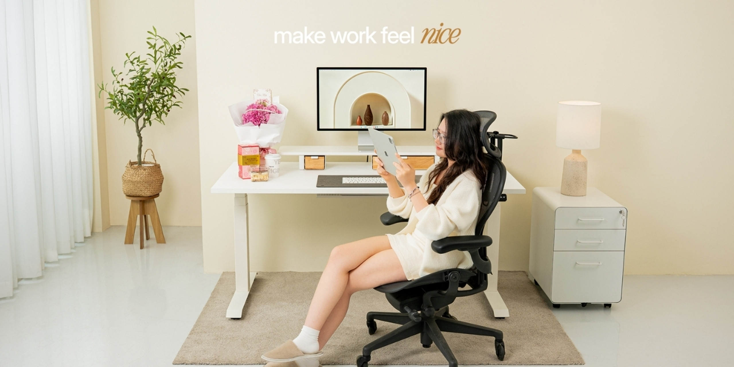 Top mẫu bàn làm việc đẹp tại nhà cho không gian hiện đại