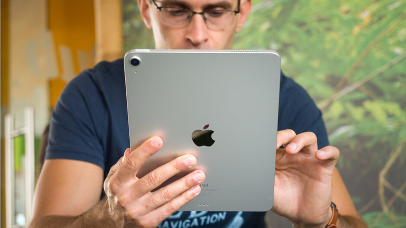 Vừa mới ra mắt, iPad Air 5 đã nhận những "lời có cánh" về chất lượng hoàn thiện