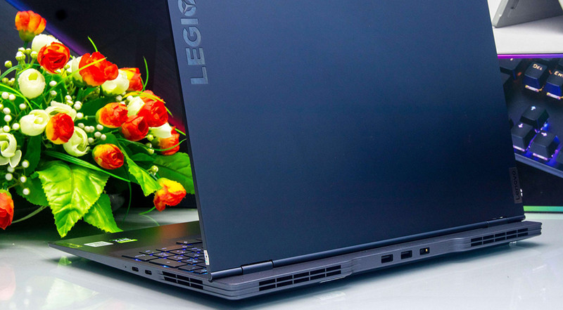 Lenovo Legion S7 AMD - Laptop gaming đáng được mong chờ nhất 2022