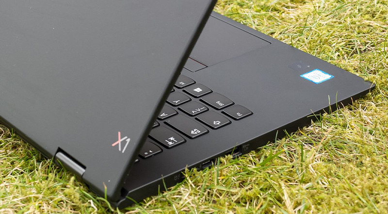 Đánh giá ThinkPad Yoga X1 Gen 3: Laptop văn phòng 2 trong 1
