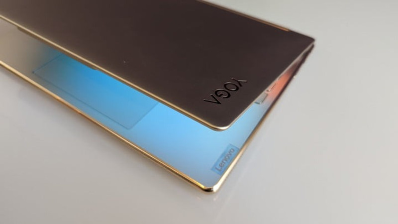 Lenovo Yoga 9 2022 ra mắt, laptop văn phòng cao cấp có mức giá 52 triệu, ai sẽ phù hợp?