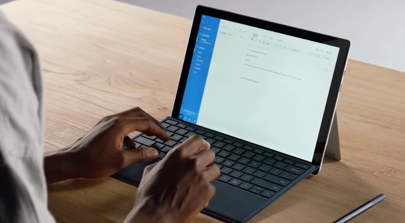 Surface Pro Type Cover: Cảm giác gõ phím hơn cả mong đợi