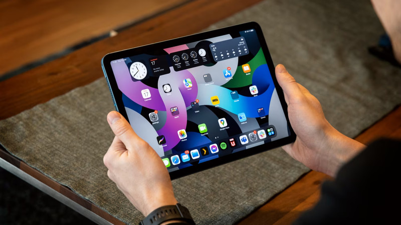 Để được yêu cầu riêng về chất lượng, Apple sẵn sàng trả gấp đôi thị trường cho một tấm nền OLED