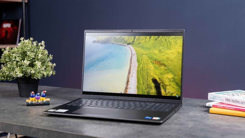 Đánh giá chi tiết Dell Vostro 16 5630: Dell giá rẻ ngày càng "trẻ khỏe"