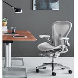 Hình ảnh thumbnail 2 của Ghế Công Thái Học Herman Miller Aeron (Size B - Chân Nhôm - White Mineral - Mới, Full box, Nhập khẩu)
