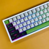 Hình ảnh thumbnail 4 của Bàn phím cơ Monka 3067 Pro V2 (Monka Strawberry Jam Switch - Dark Moss - Mới, Full box, Nhập khẩu)