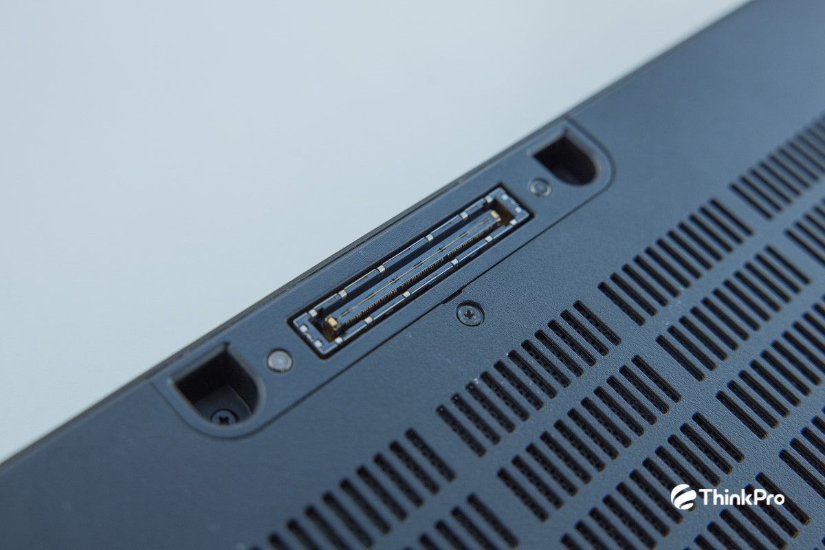 Hình ảnh 4 của Dell Latitude E5570 -