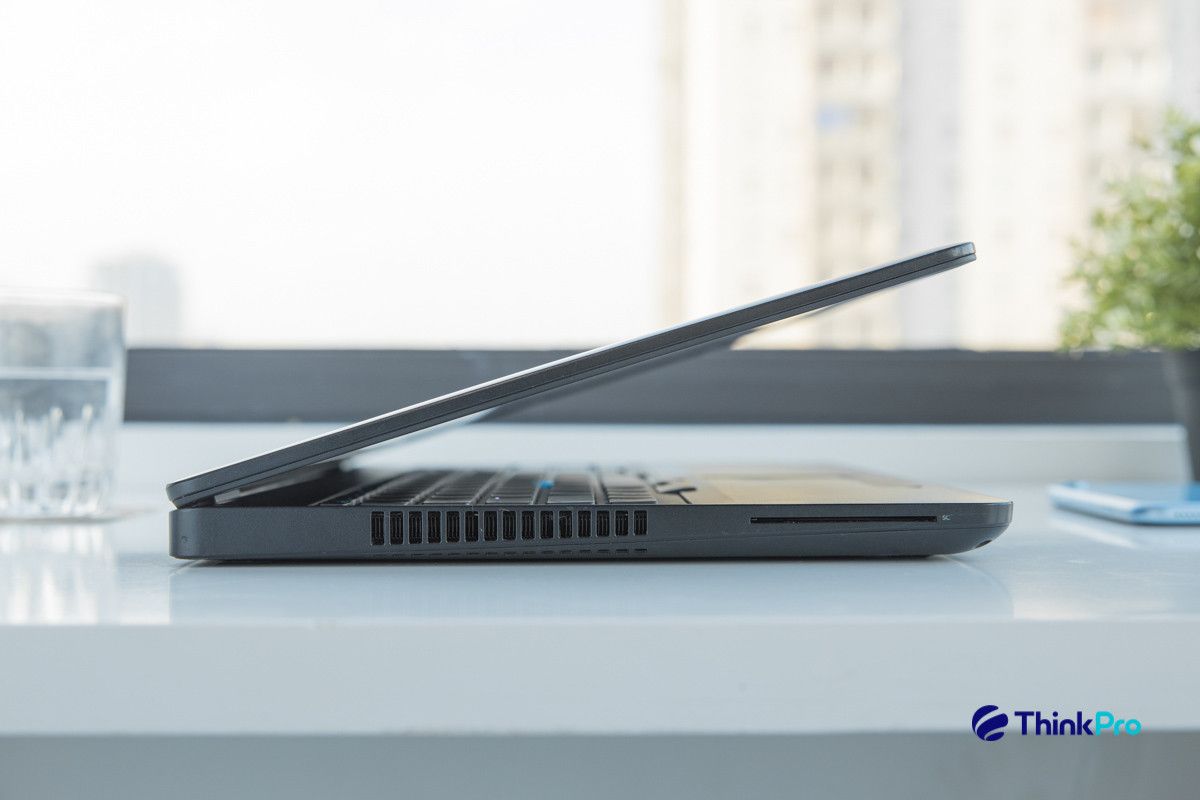 Hình ảnh 10 của Dell Latitude E5570 -