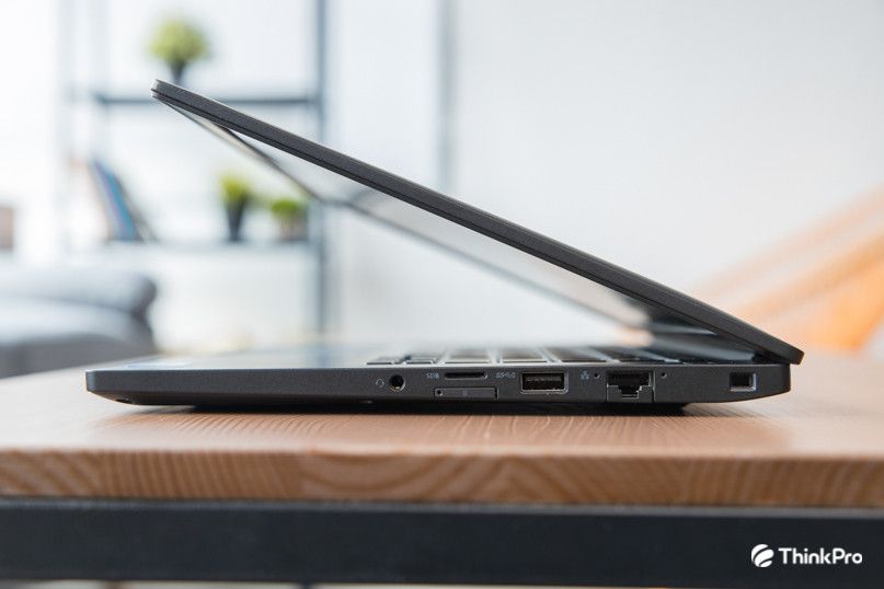 Hình ảnh 10 của Dell Latitude 7390 -