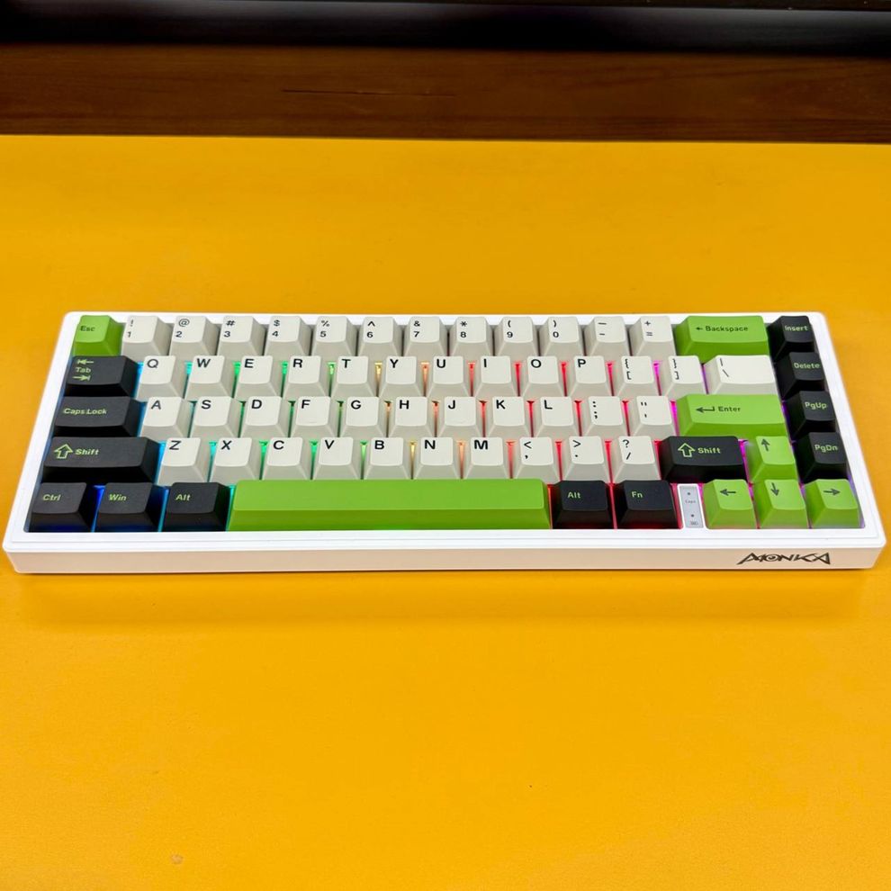 Hình ảnh 2 của Bàn phím cơ Monka 3067 Pro V2 (Monka Strawberry Jam Switch - Dark Moss - Mới, Full box, Nhập khẩu)