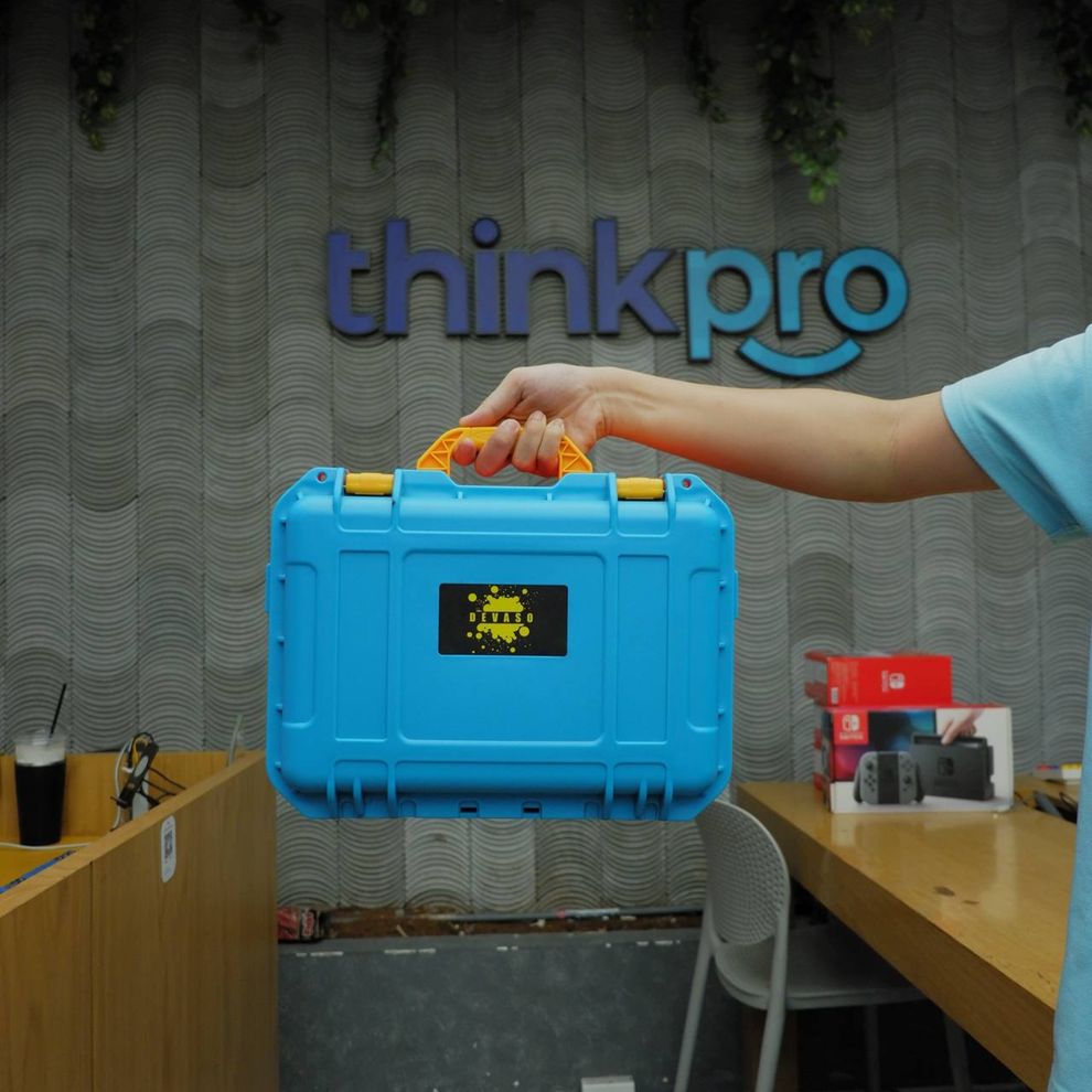 Hình ảnh 3 của Máy chơi game Nintendo Switch OLED (Combo: Model White set With Carrying Travel Case - White - Used, Nhập khẩu)