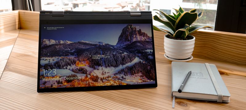 Trên tay Dell Inspiron 13 2-in-1 7306: Sản phẩm tốt đâu cần một cái tên “Cao cấp” ?