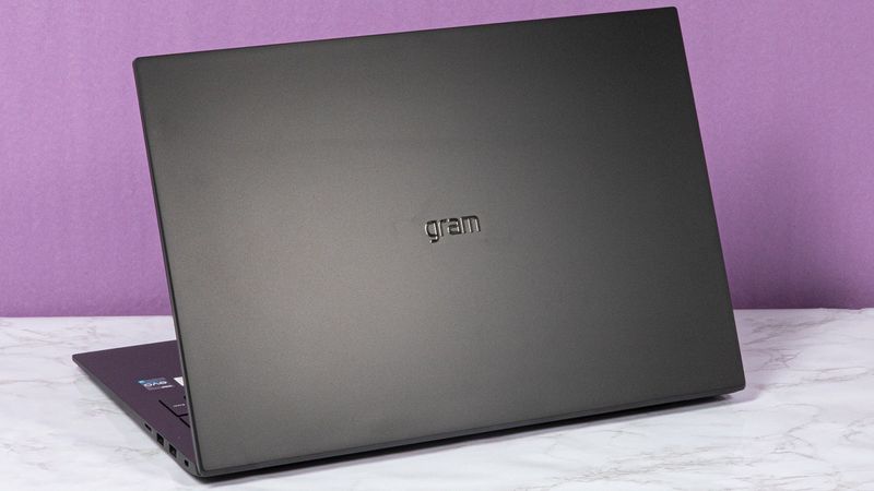 LG Gram 17 2022: Công cụ hỗ trợ đắc lực cho nhịp sống hiện đại