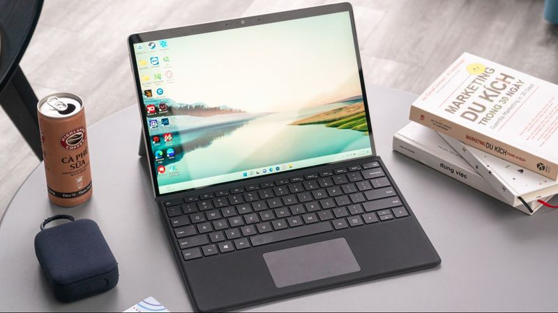Microsoft cam kết hỗ trợ cập nhật phần mềm trên Surface ít nhất 6 năm