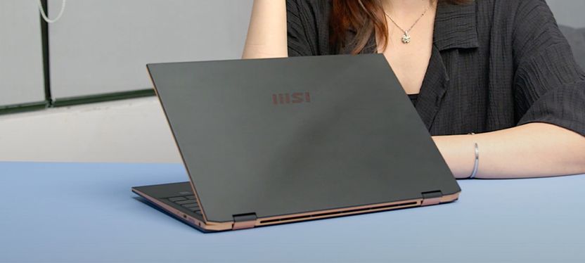 Khuyến mãi khủng với MSI Summit E13 Flip Evo: Đẹp ngoại thất, nội thất mạnh xứng tầm