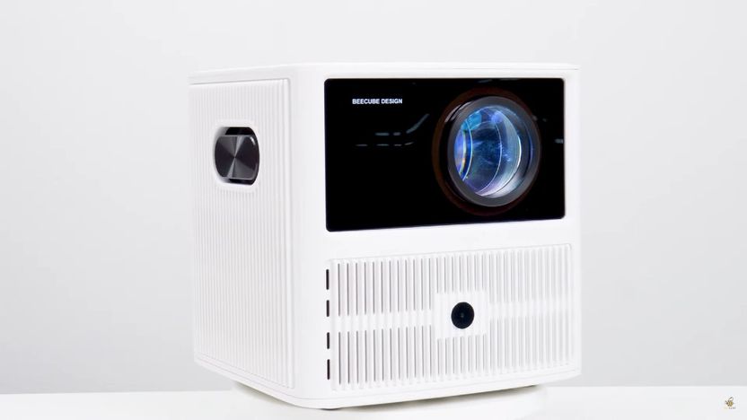 Đánh giá máy chiếu mini Beecube Xtreme II