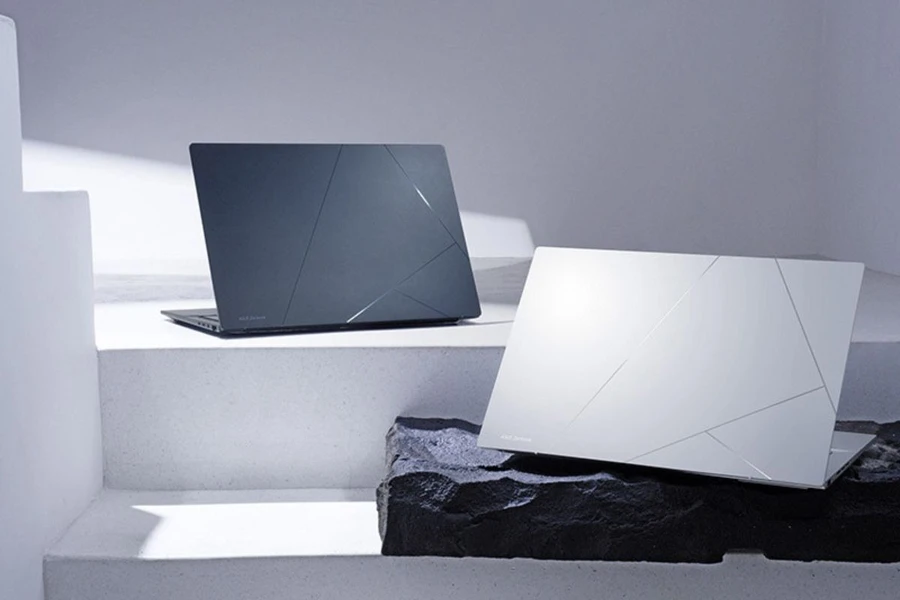 Laptop Asus Zenbook 14 OLED UX3405MA-PP152W gây ấn tượng với ngoại hình sang trọng và mỏng gọn
