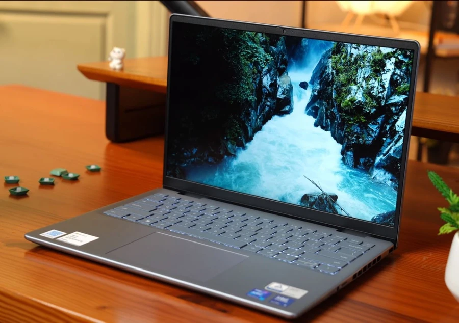 Thời lượng pin của laptop Dell Inspiron 14 Plus 7440 trong các tác vụ khác nhau.