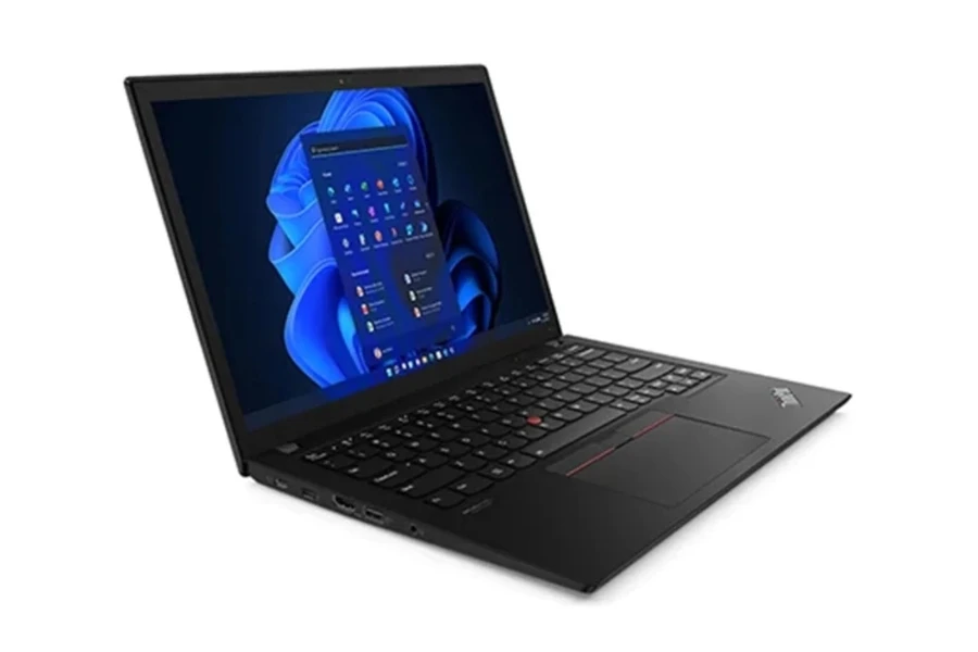 Lenovo ThinkPad X13 Gen 3 sở hữu thiết kế chắc chắn, bền bỉ