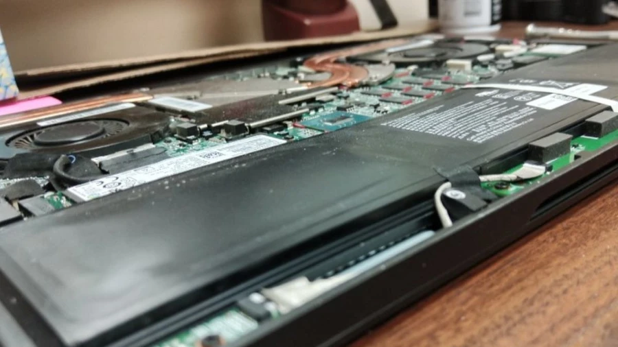 Pin laptop bị phồng không thể sửa chữa mà chỉ có thể thay pin mới