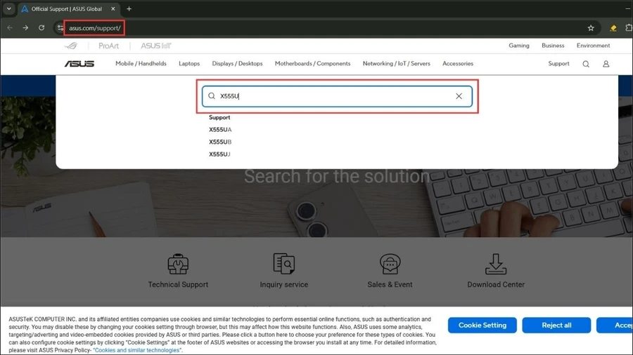Truy cập website hỗ trợ của hãng tương ứng để tìm kiếm model laptop của bạn trên thanh tìm kiếm của website